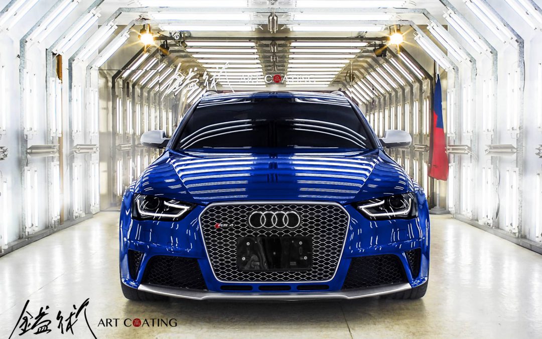 Audi 奧迪 RS4 藍色