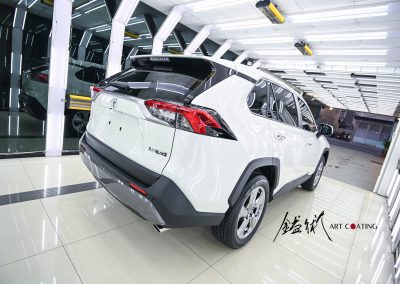 Toyota-2020-RAV4-white_11