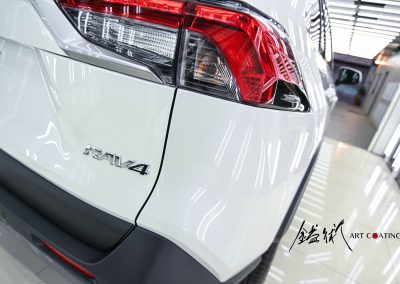 Toyota-2020-RAV4-white_13