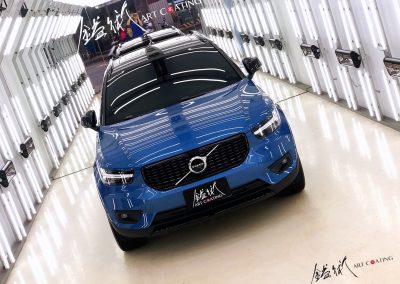Volvo-XC60-blue_01